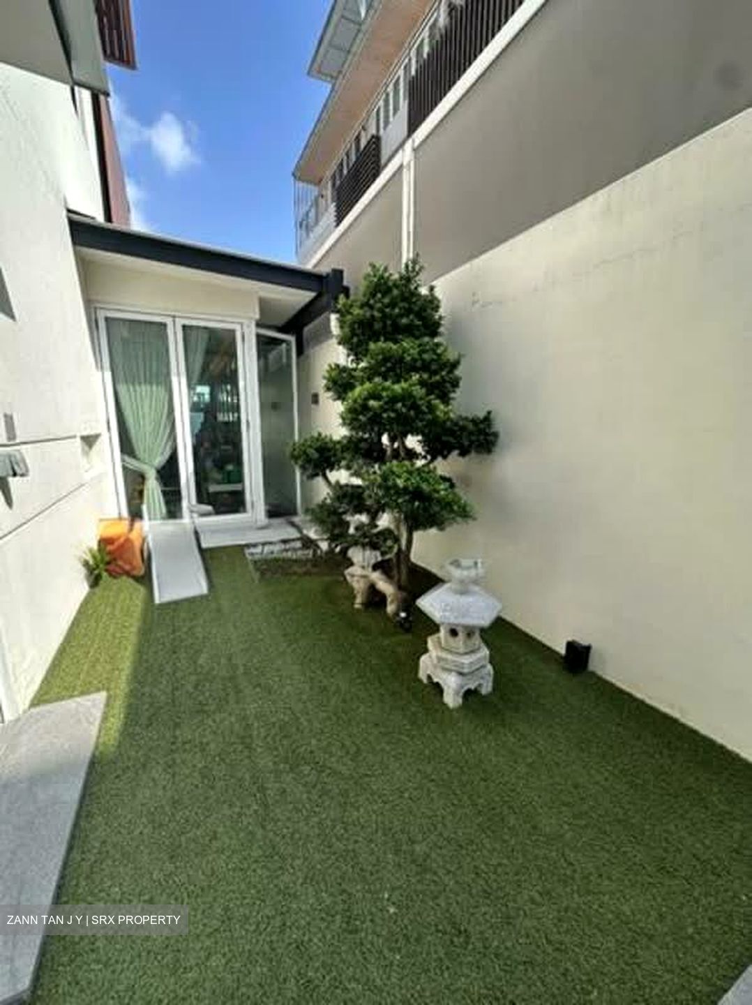 Pavilion Park (D23), Terrace #533229111